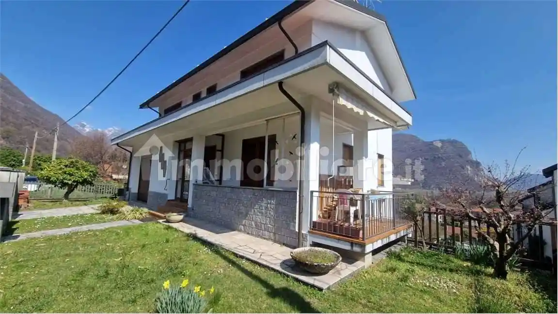 Villa in vendita a Gravellona Toce