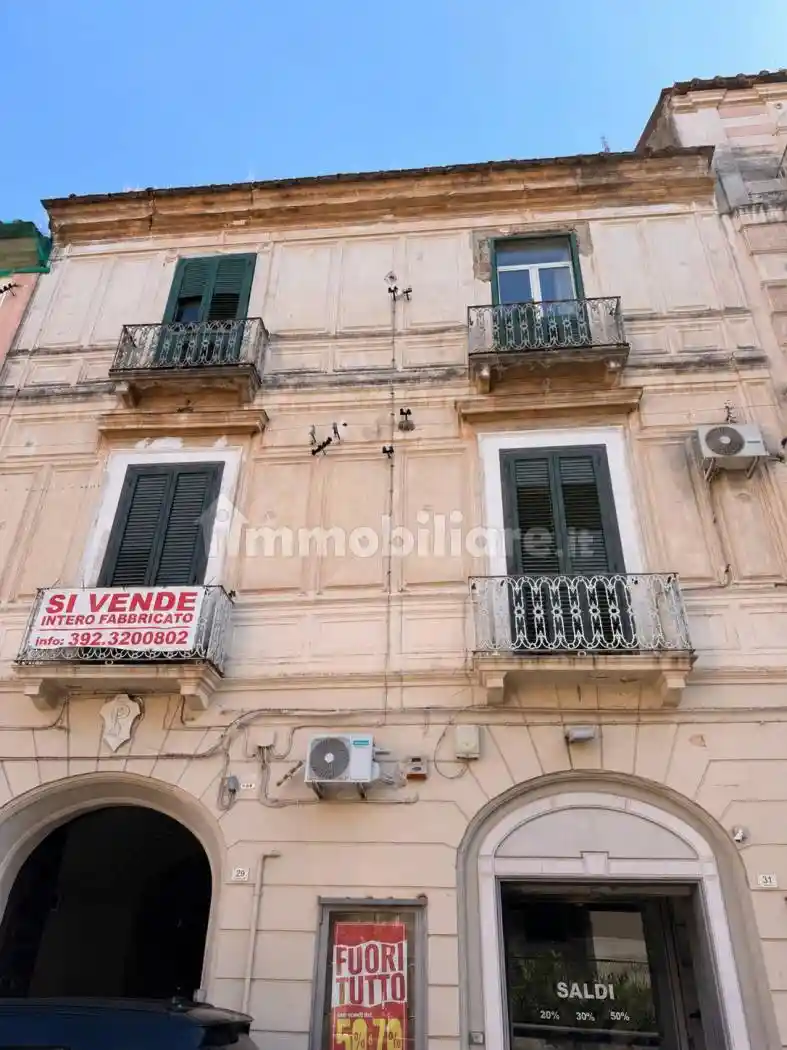 Palazzo - Edificio in vendita a Santa Maria Capua Vetere