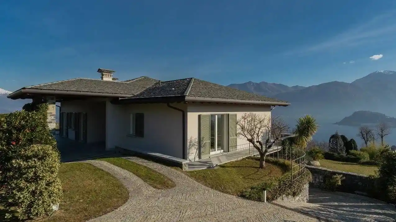 Villa in vendita a Griante