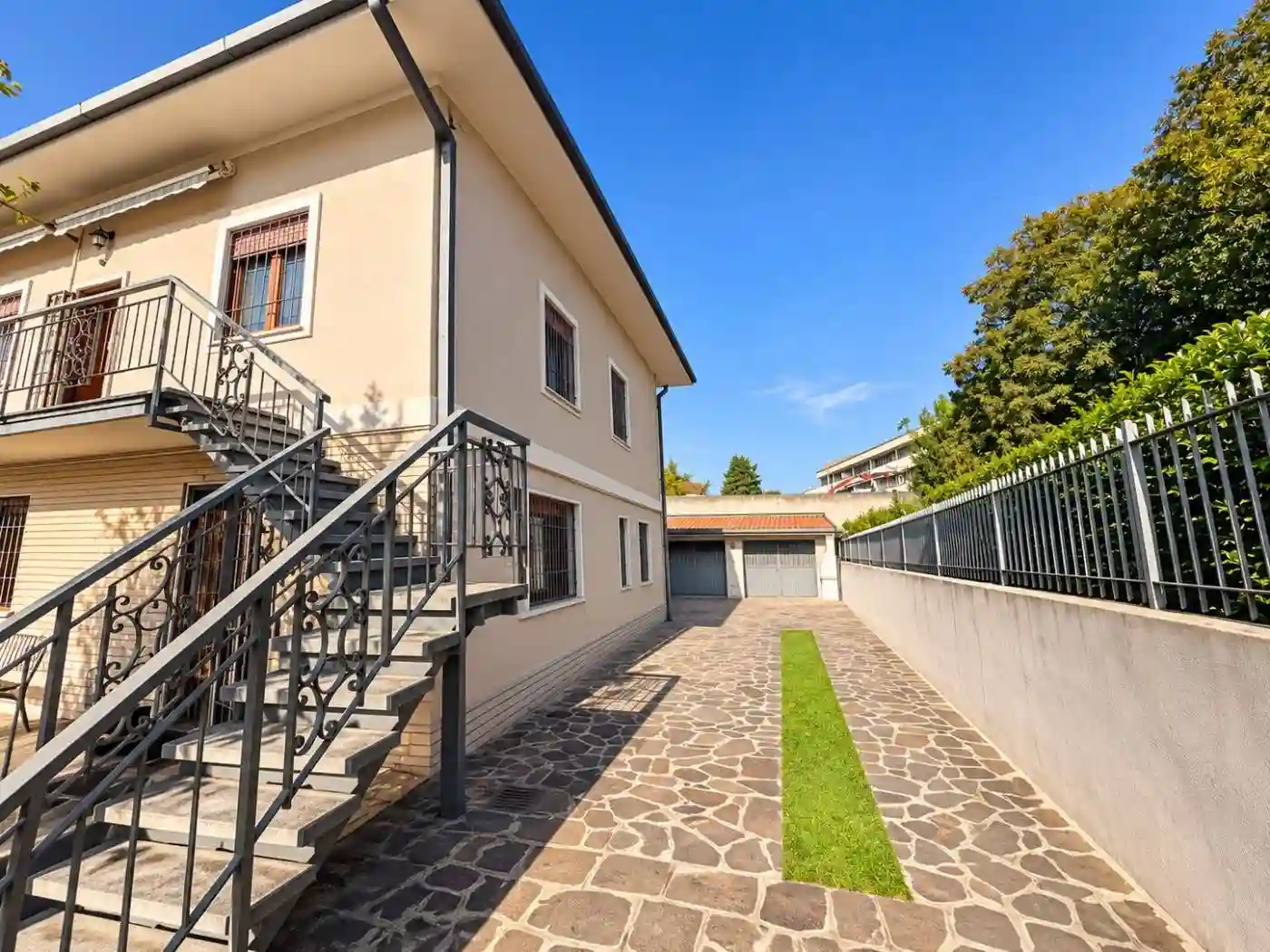 Villa - foto 2