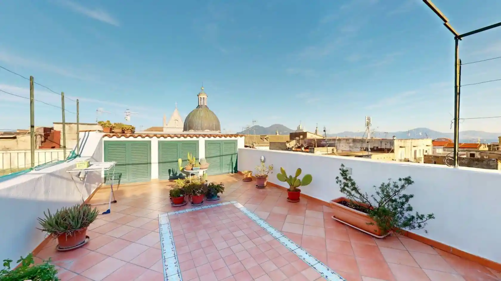 Appartamento in vendita a Napoli
