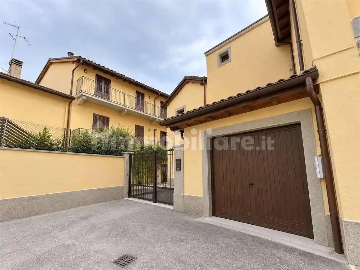 Appartamento in vendita a Oggiono