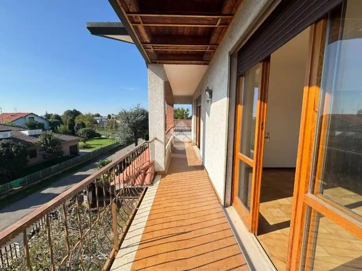 Villa in vendita a Saronno