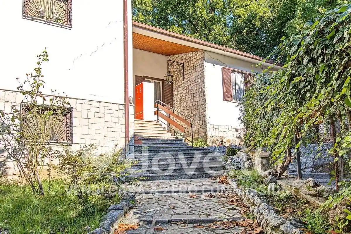 Villa in vendita a Ceccano