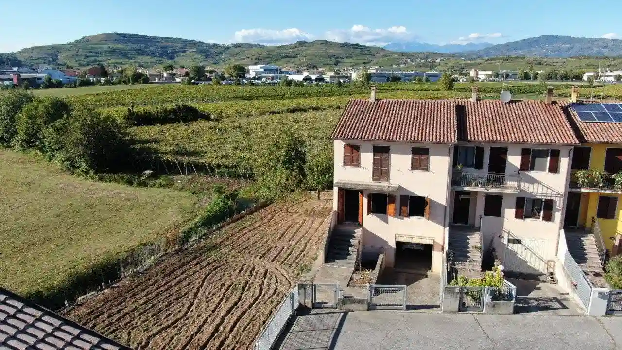 Villetta a schiera - foto 2