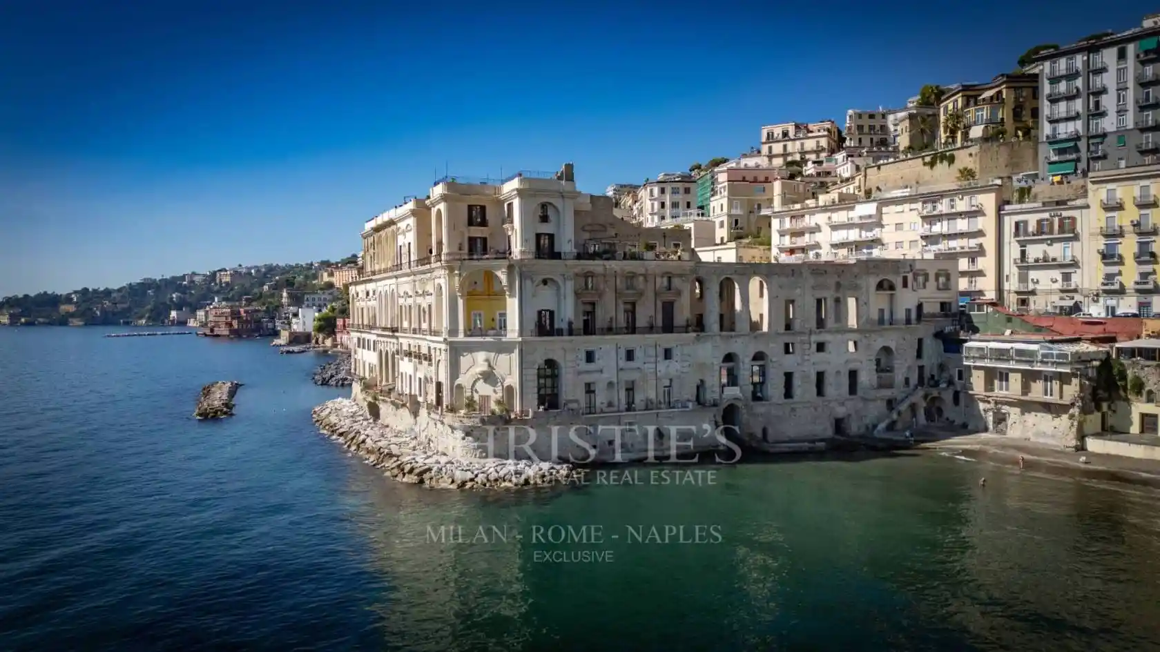 Appartamento in vendita a Napoli
