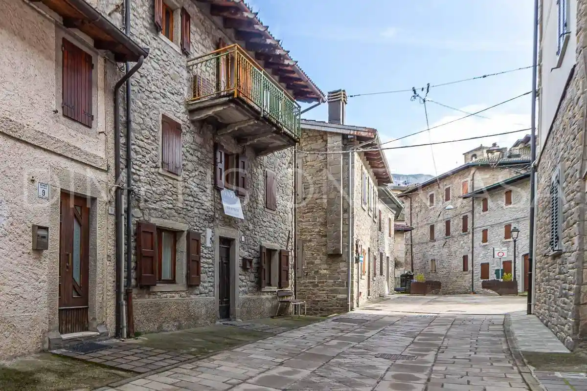 Casa indipendente in vendita a Riolunato