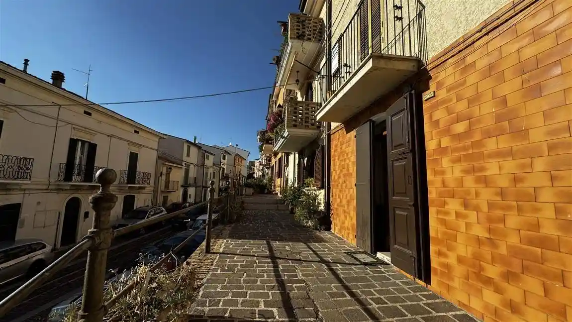 Casa indipendente in vendita a Castel Frentano