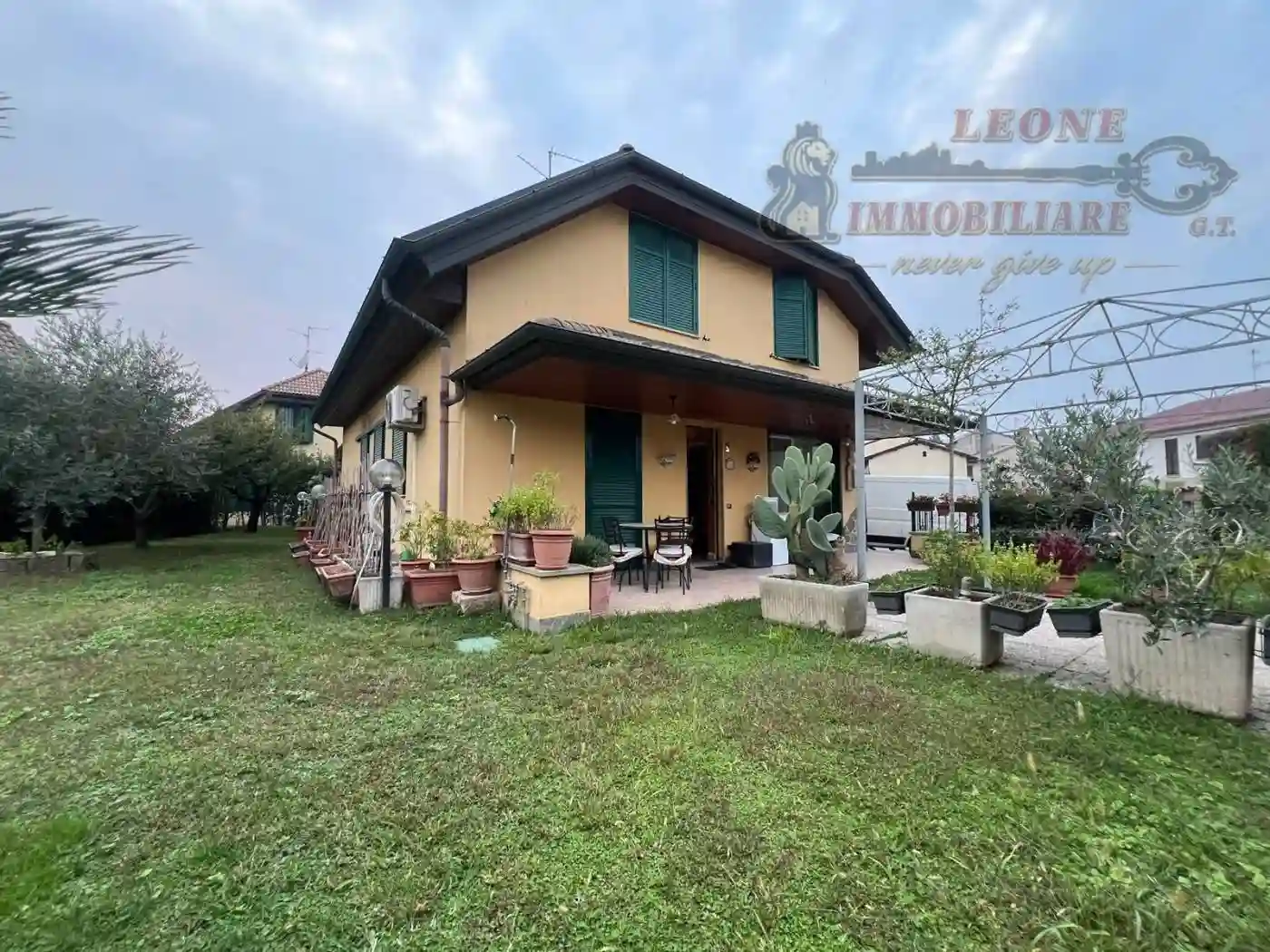 Villa - foto 2