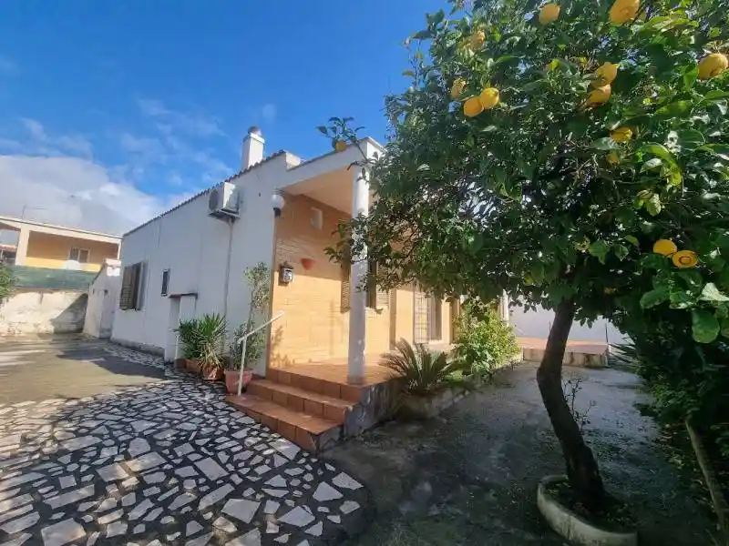 Villa in vendita a Santa Marinella
