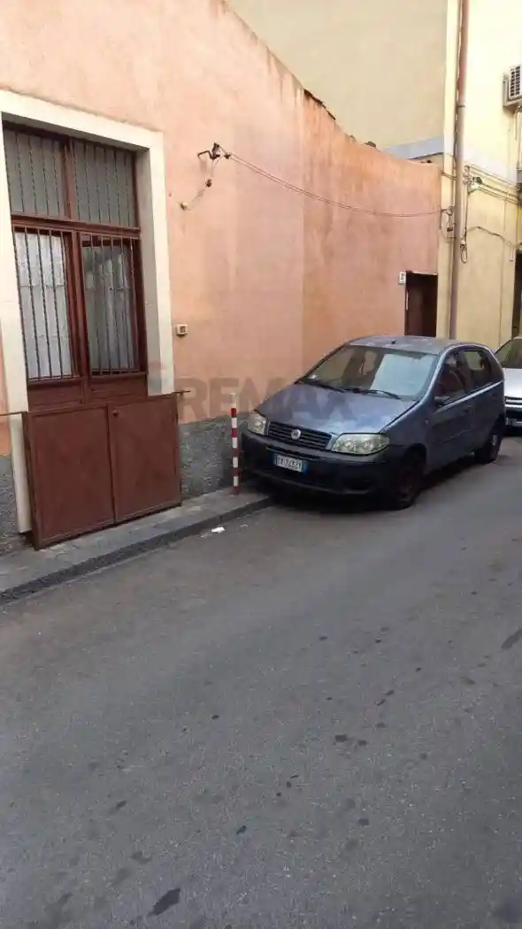Casa indipendente in vendita a Catania
