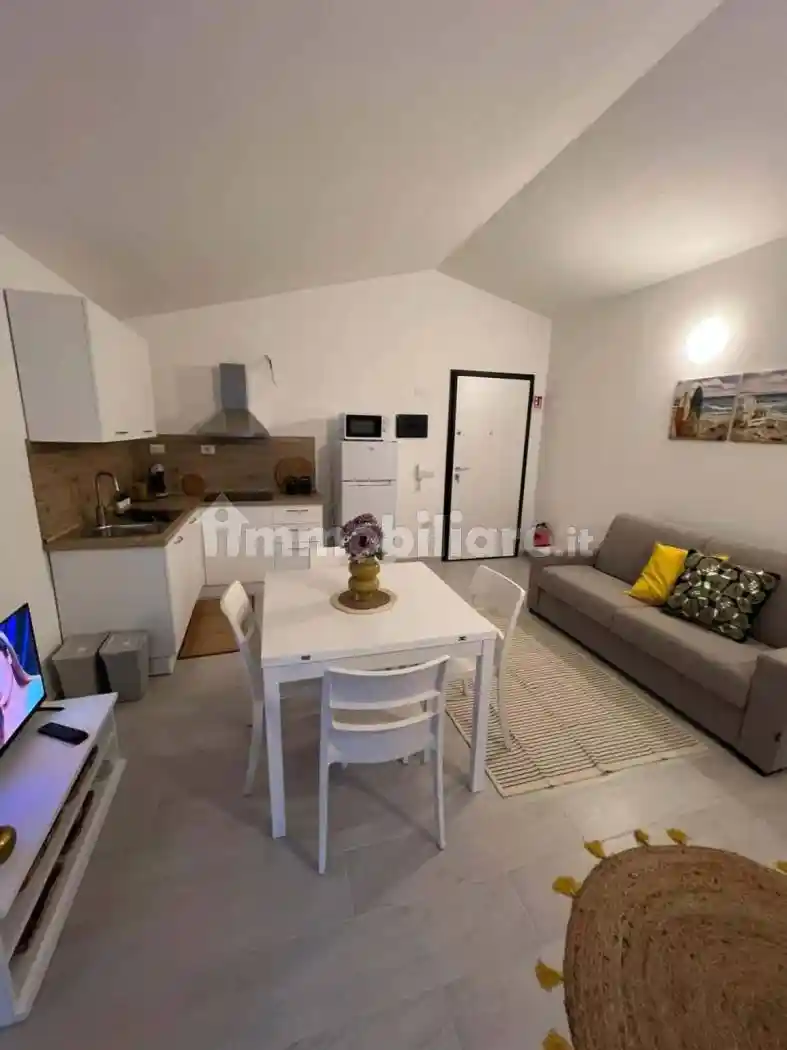 Appartamento in affitto a La Maddalena