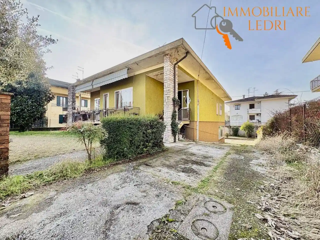 Villa in vendita a Villafranca di Verona