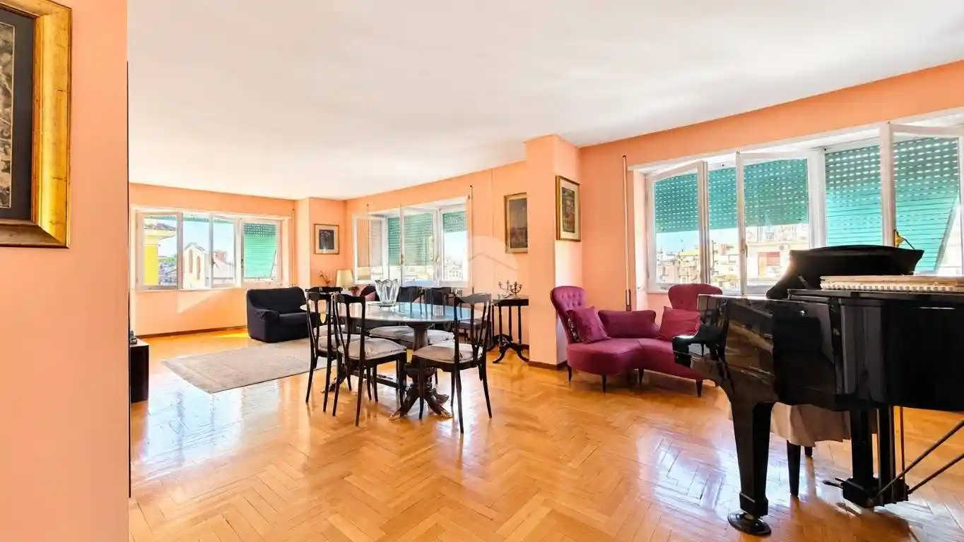 Appartamento in vendita a Roma