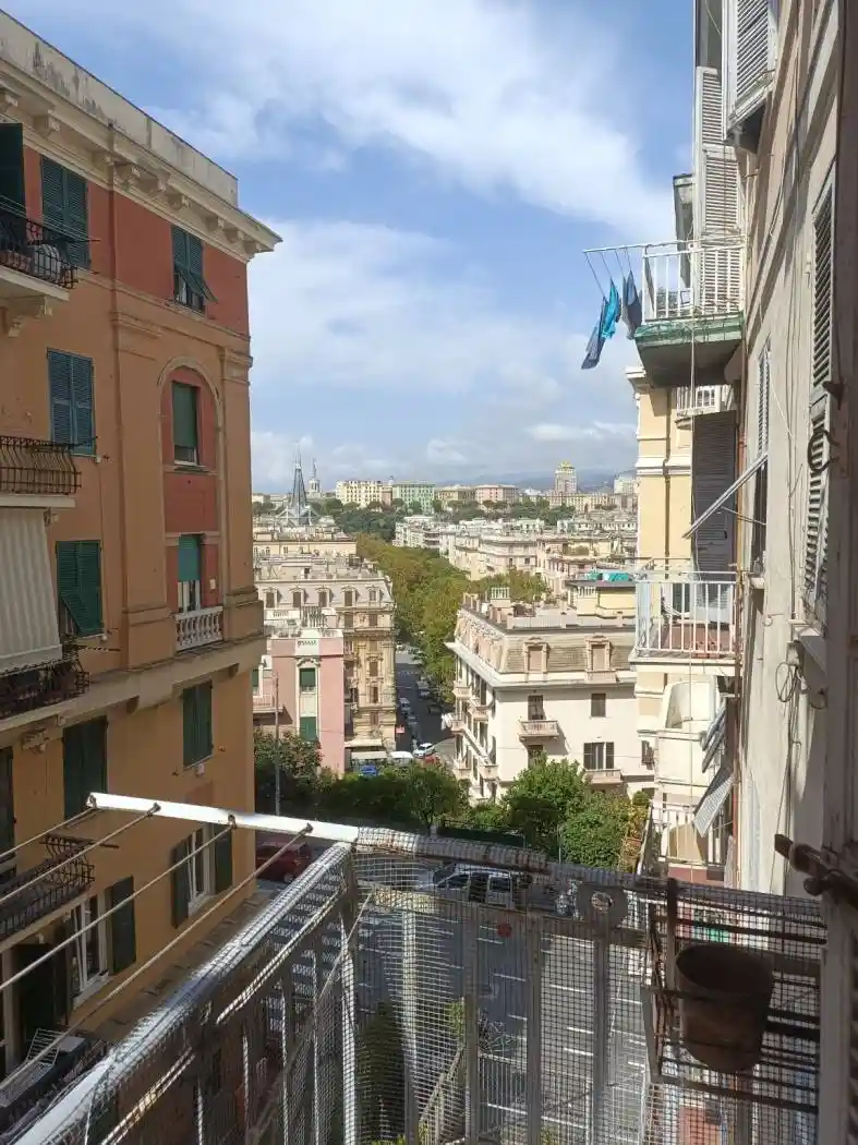 Appartamento in vendita a Genova