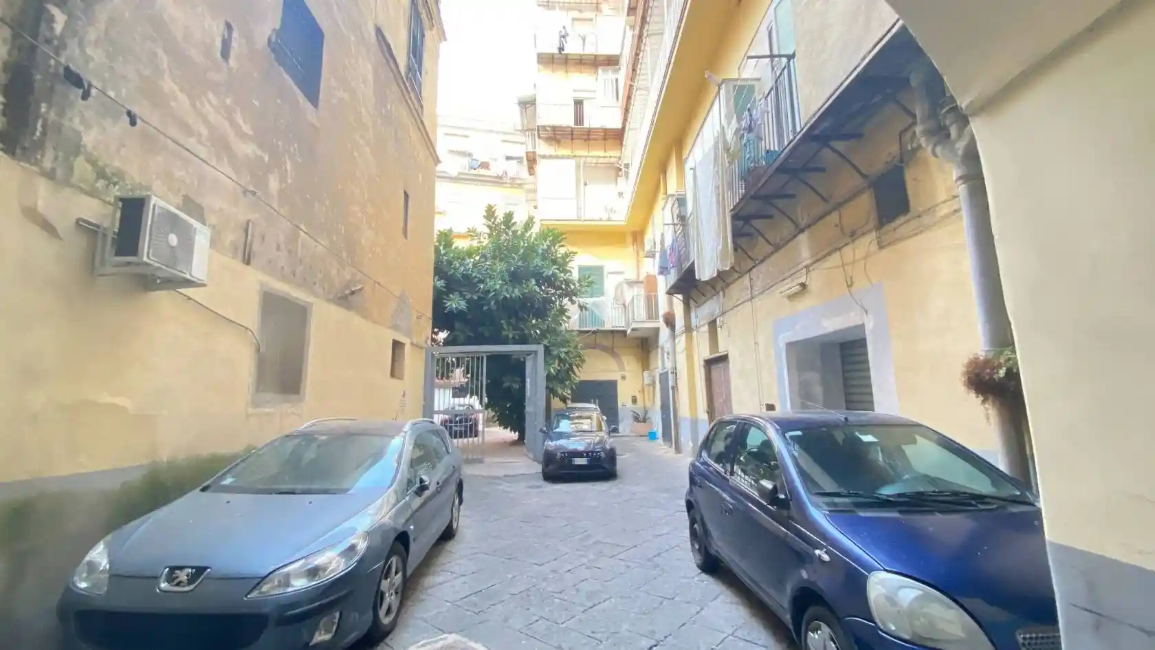 Appartamento in vendita a Napoli