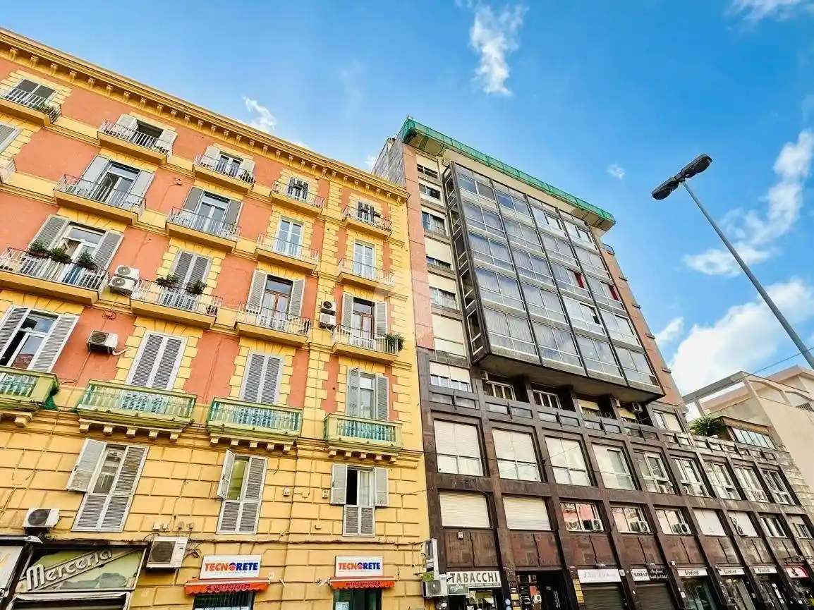 Appartamento in affitto a Napoli