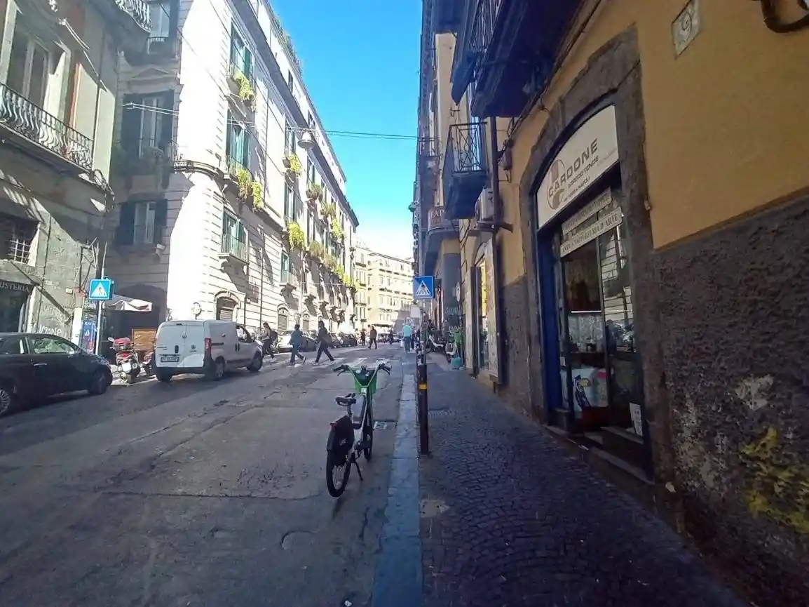 Appartamento in affitto a Napoli