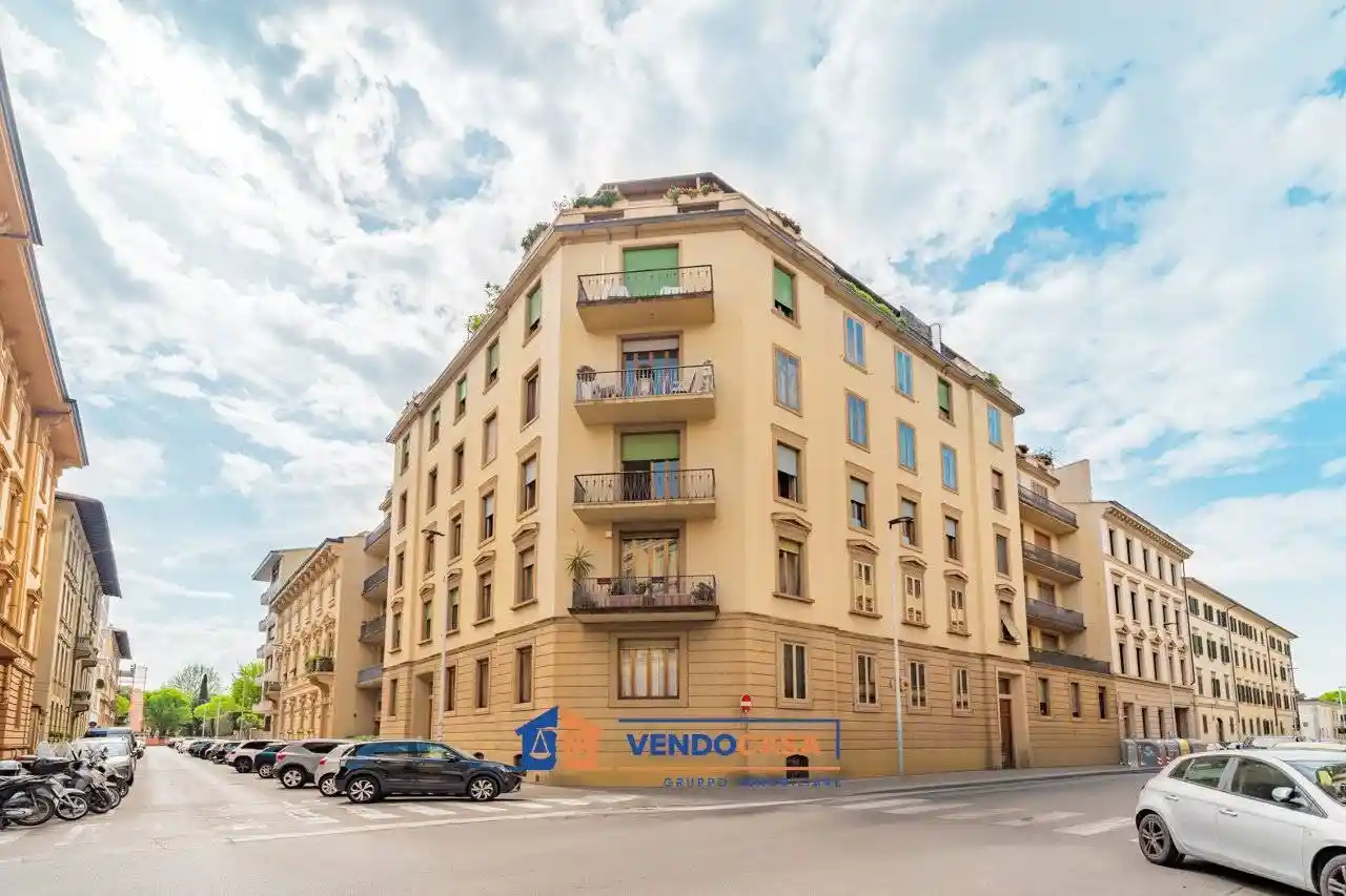 Appartamento in vendita a Firenze