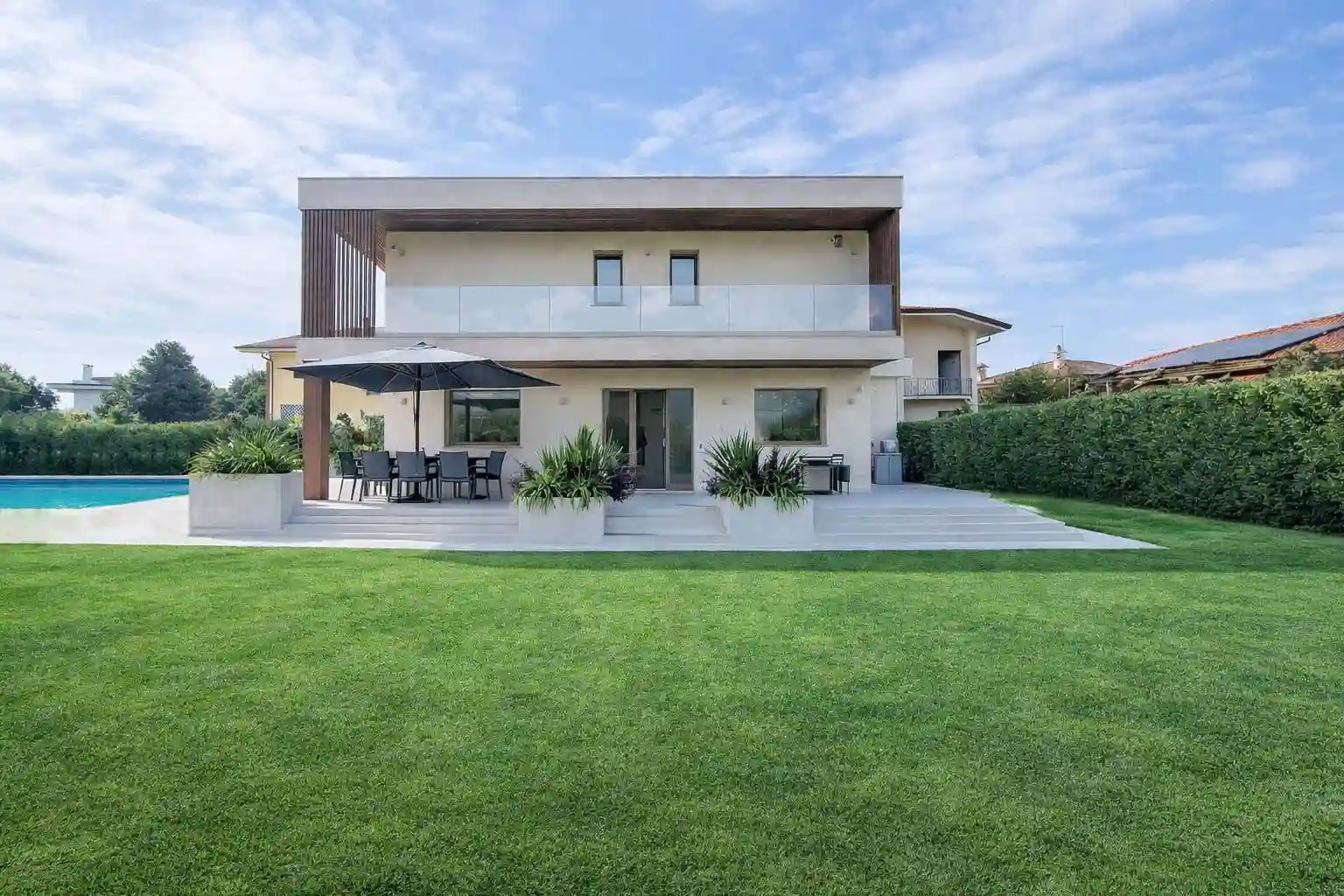 Villa - foto 2