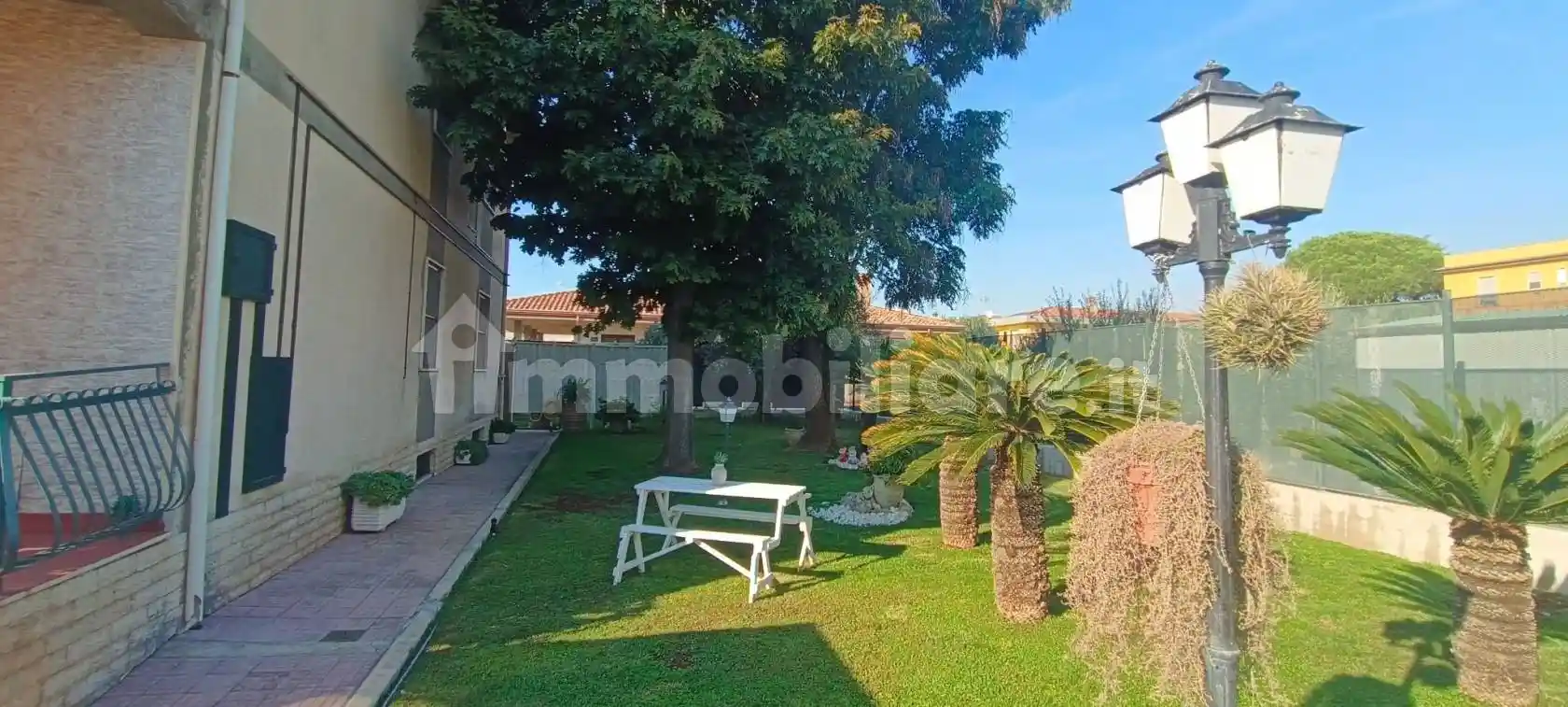 Villa in vendita a Cisterna di Latina
