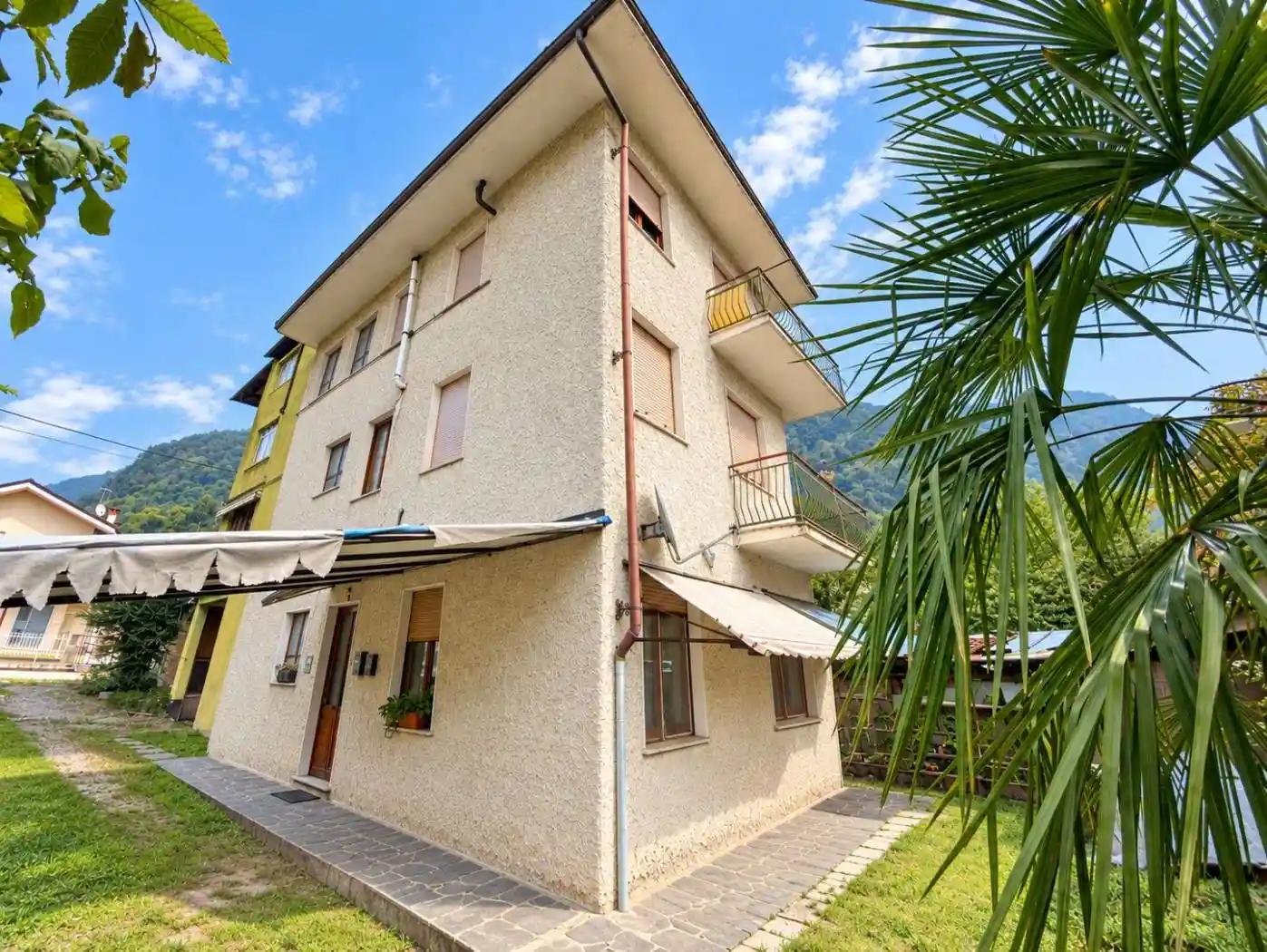 Casa indipendente in vendita a Varallo