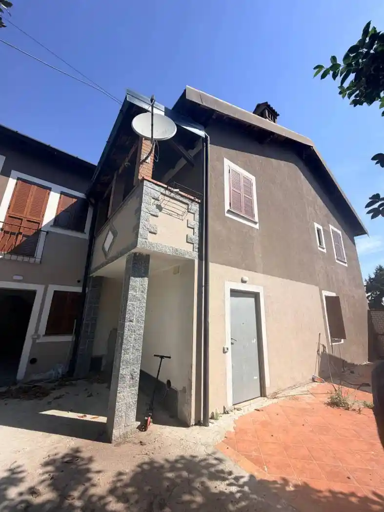 Villa in vendita a Pieve Porto Morone