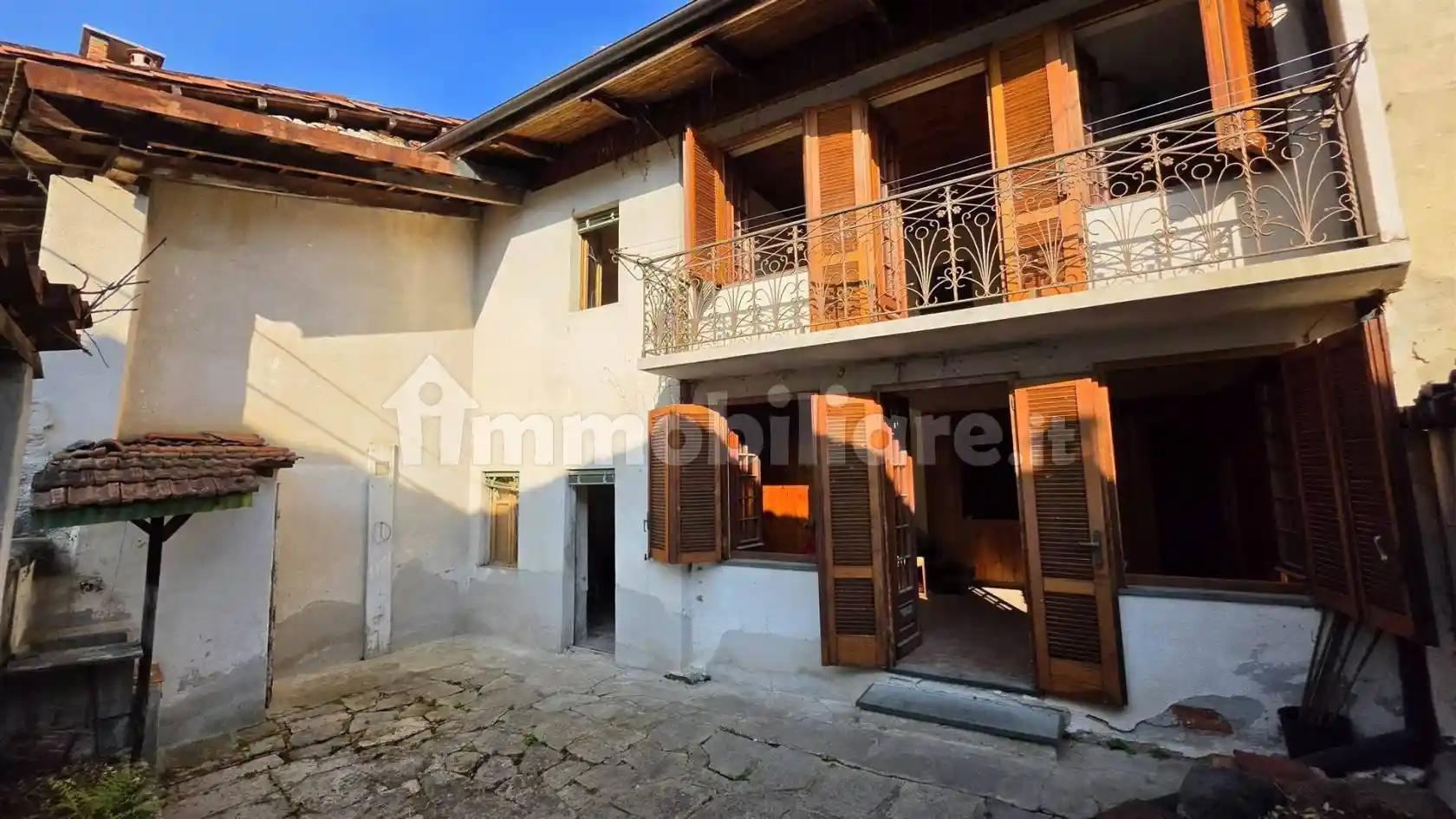 Casa indipendente in vendita a Pralungo
