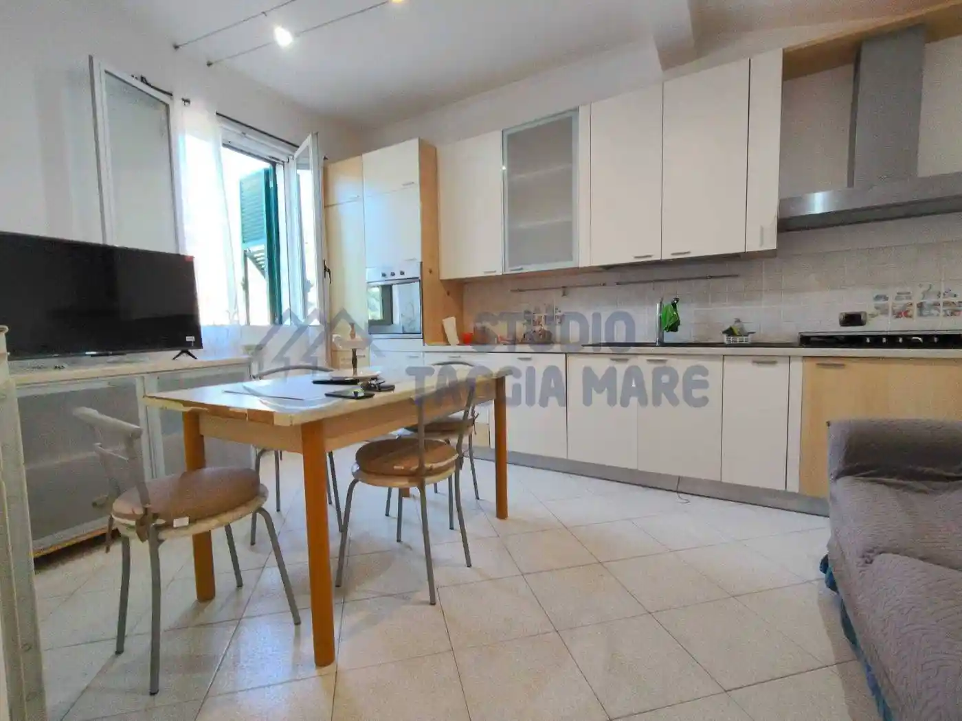 Appartamento in vendita a Camporosso