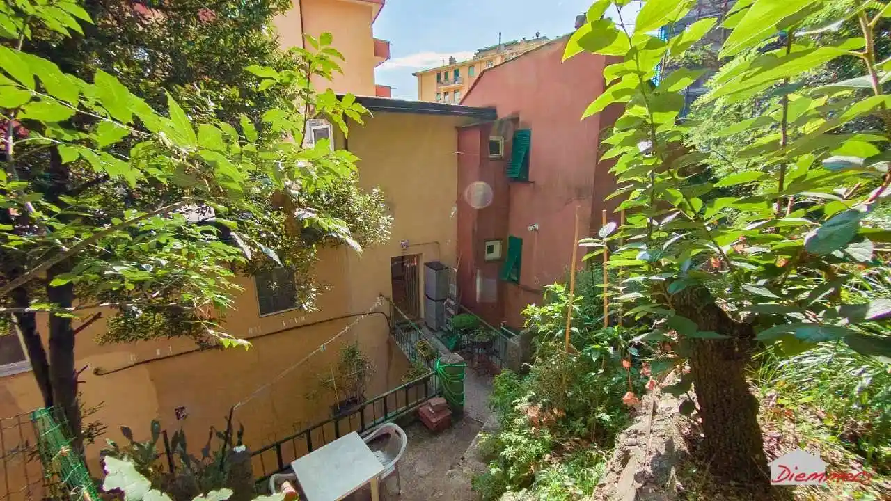 Appartamento in vendita a Genova