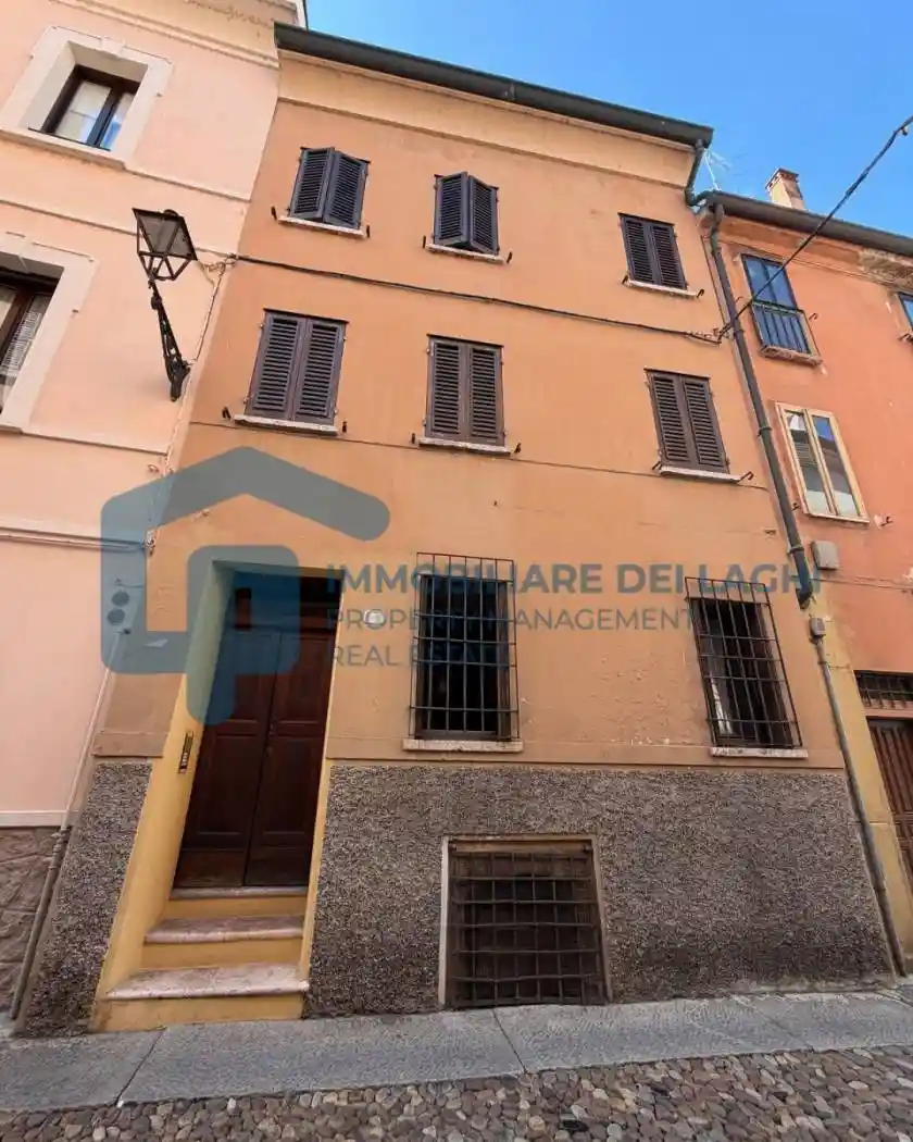 Casa indipendente in vendita a Mantova