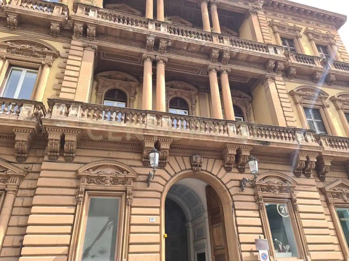 Palazzo - Edificio in vendita a Catania