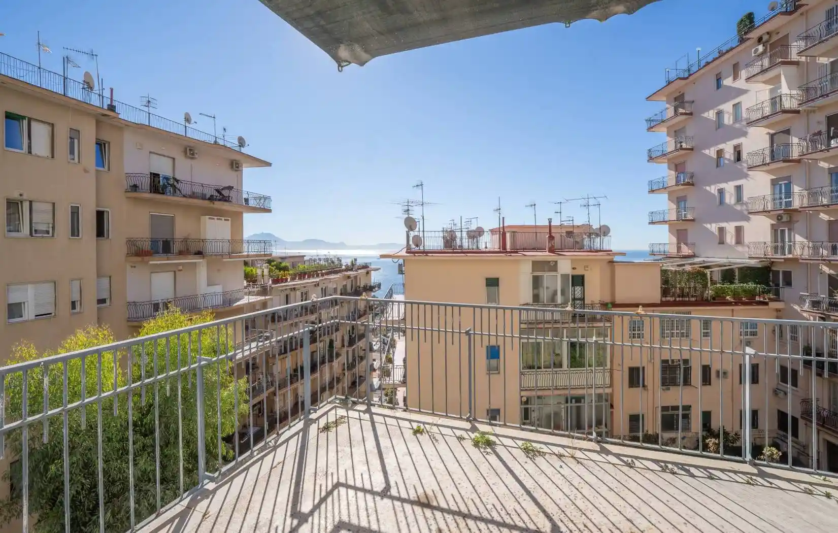 Appartamento in vendita a Napoli
