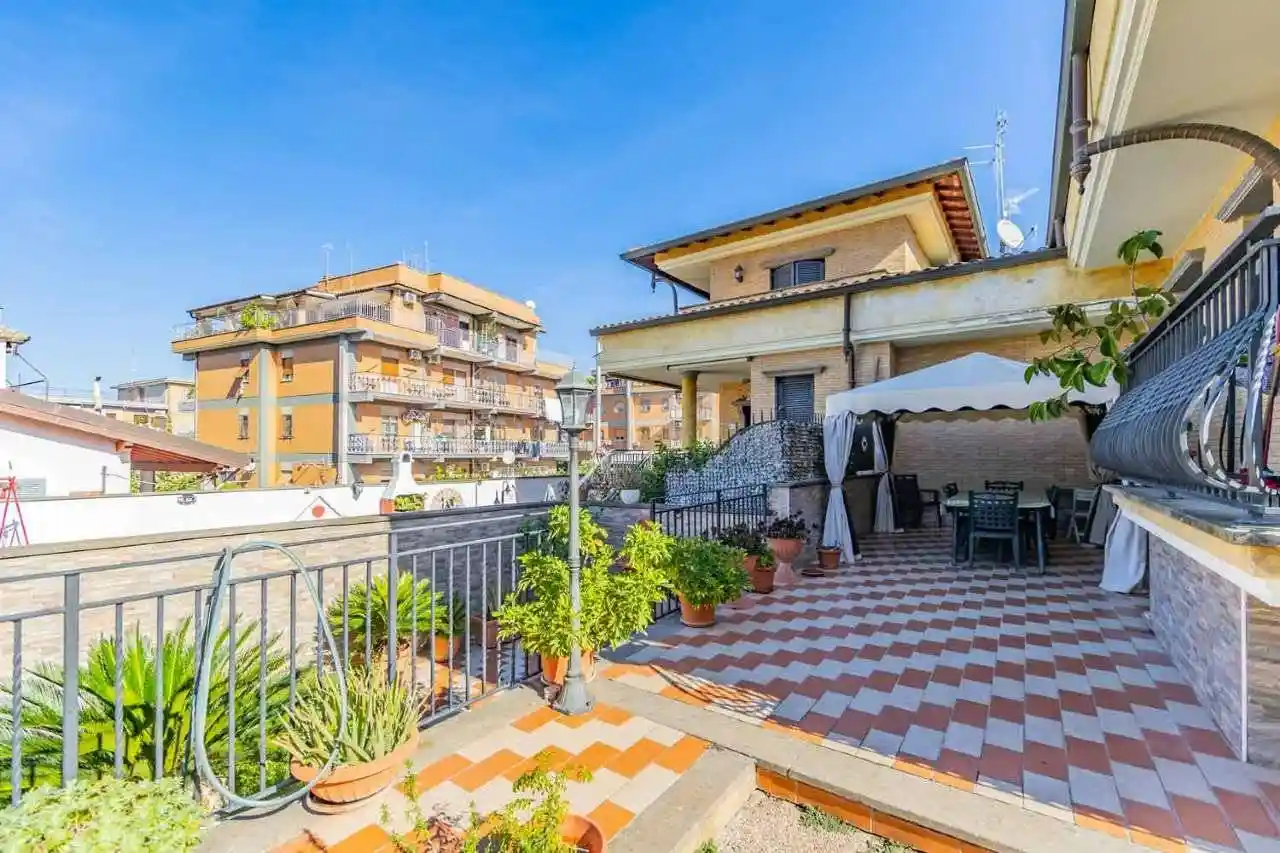 Villa in vendita a Roma