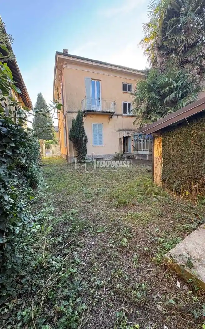 Casa indipendente in vendita a Somma Lombardo
