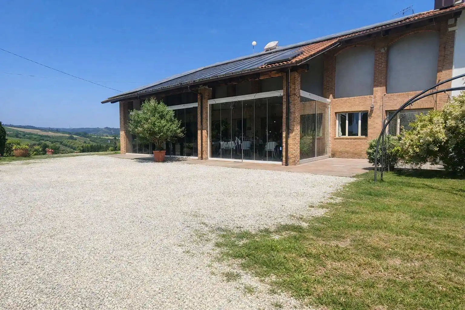 Rustico - Casale in vendita a Alba