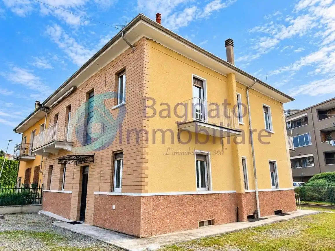 Villa in vendita a Novara