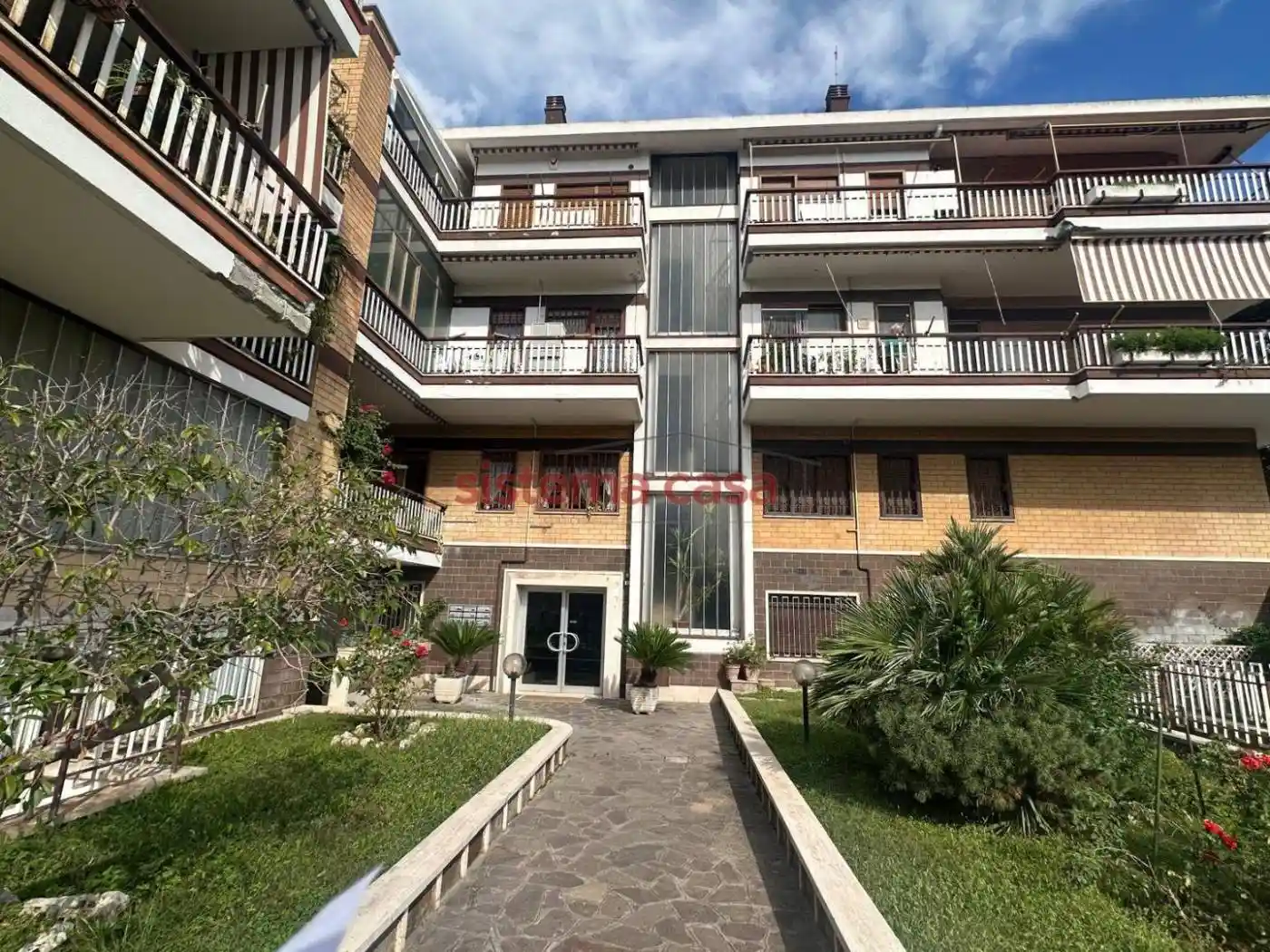 Appartamento in vendita a Roma