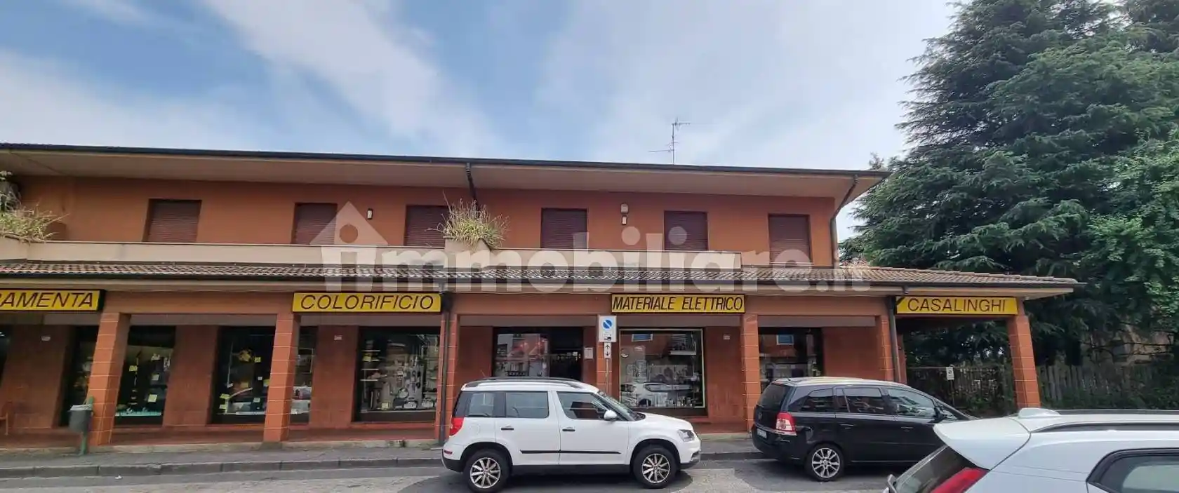 Palazzo - Edificio in vendita a Pioltello