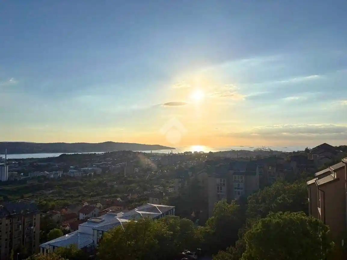 Appartamento in vendita a Trieste
