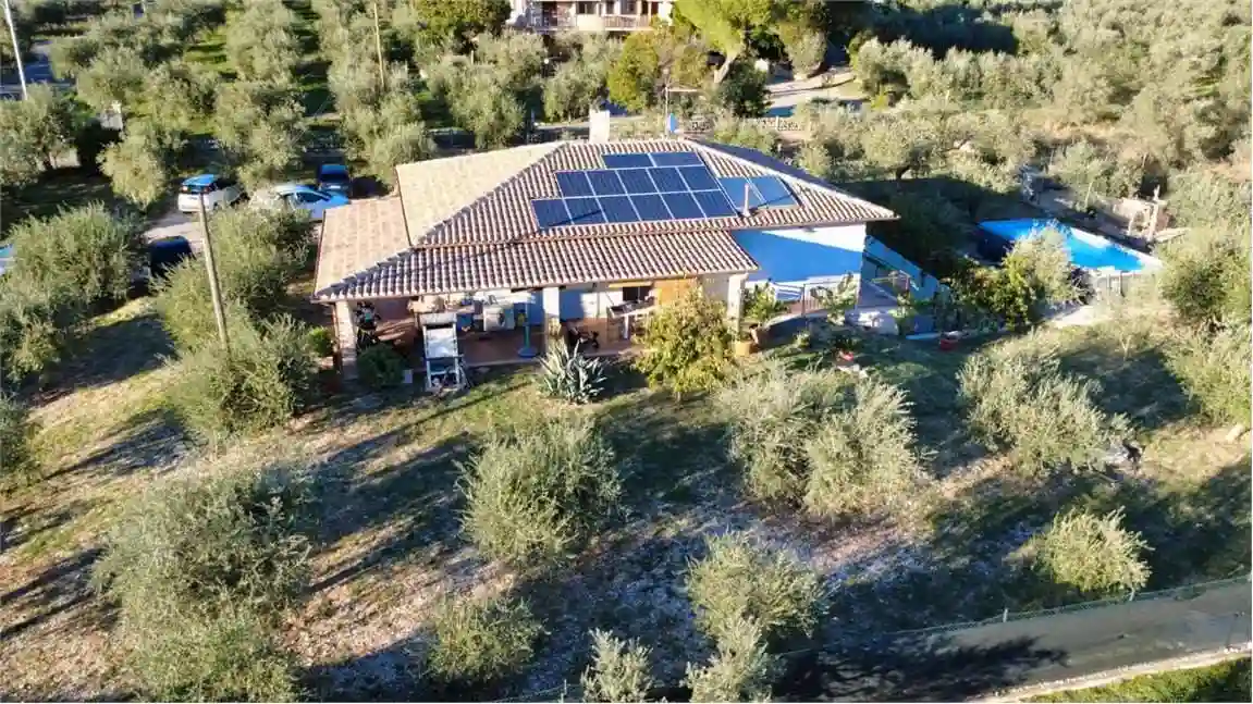 Villa - foto 2