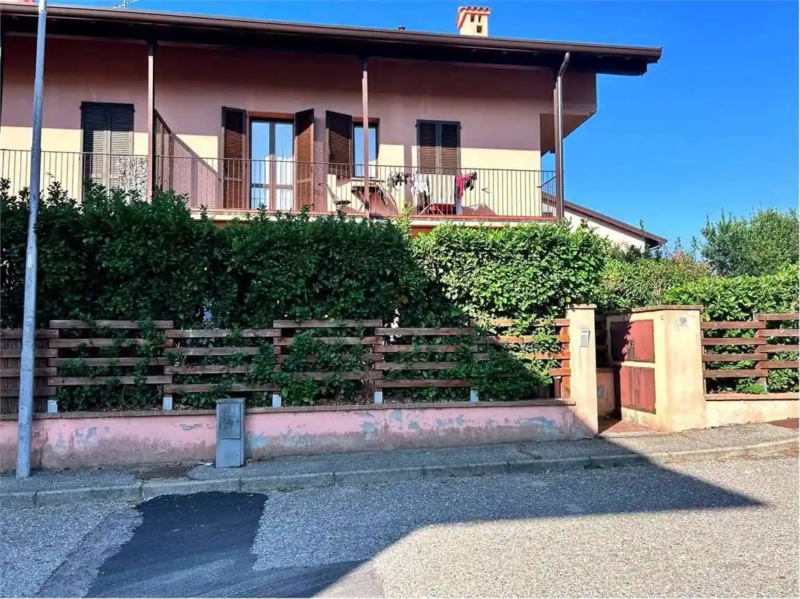 Appartamento in vendita a Sesto Calende