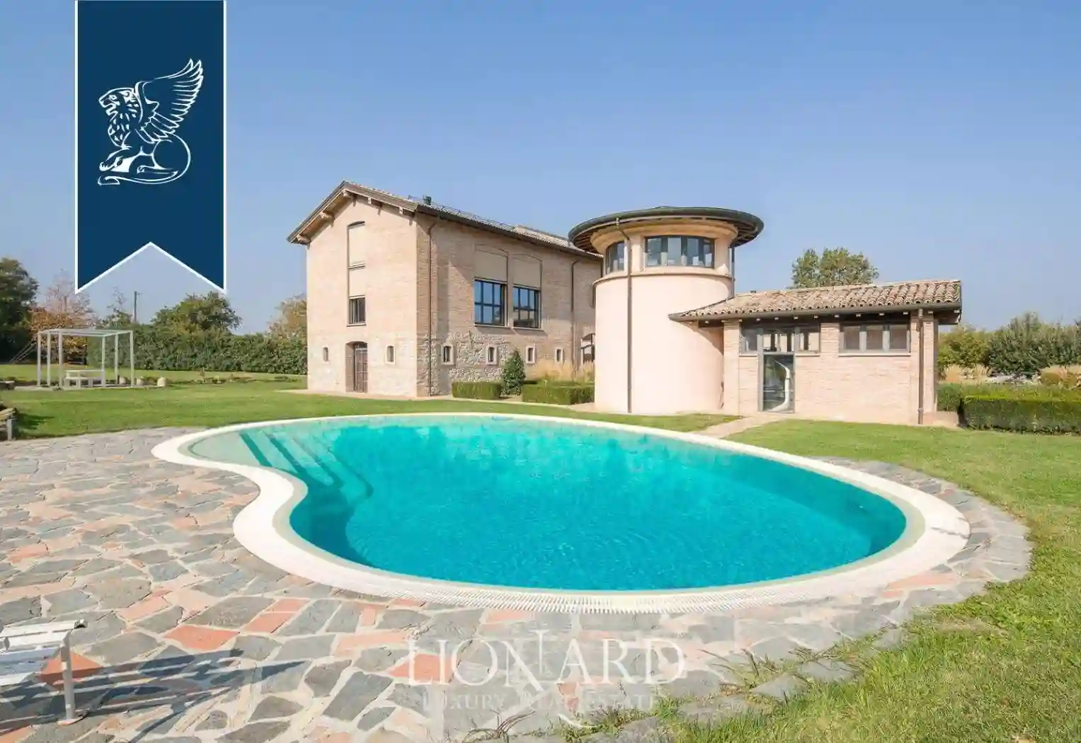 Villa - foto 2