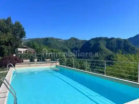 Villa in vendita a Fabbriche di Vergemoli