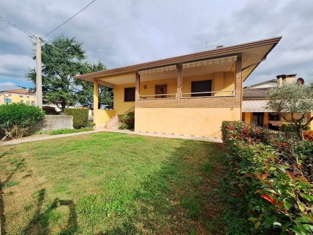 Villa in vendita a Gazzo