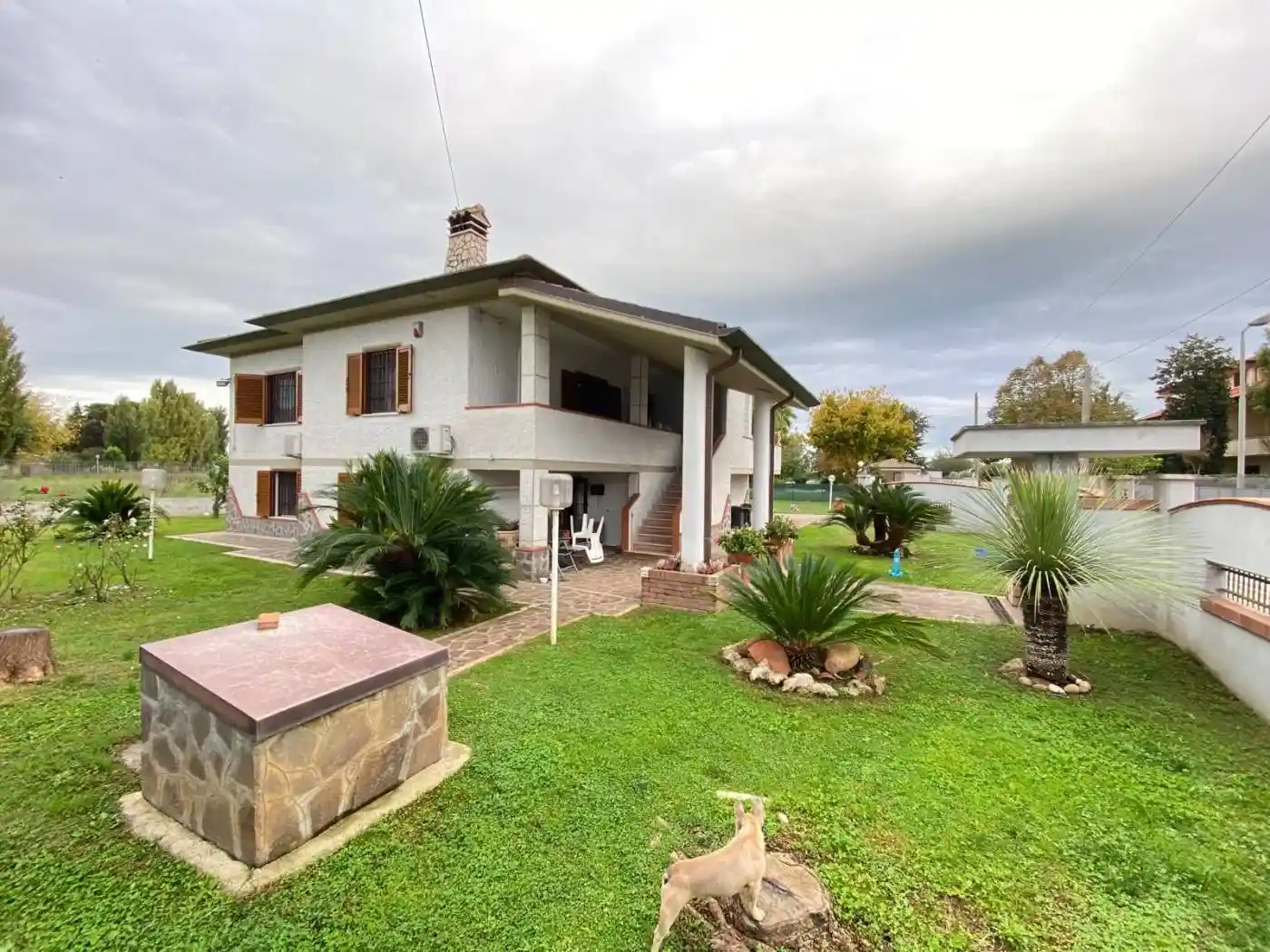 Villa in vendita a Latina