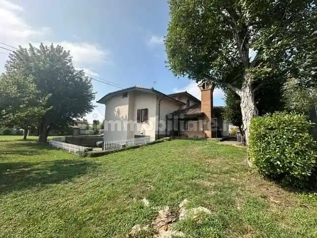 Villa in vendita a Sale