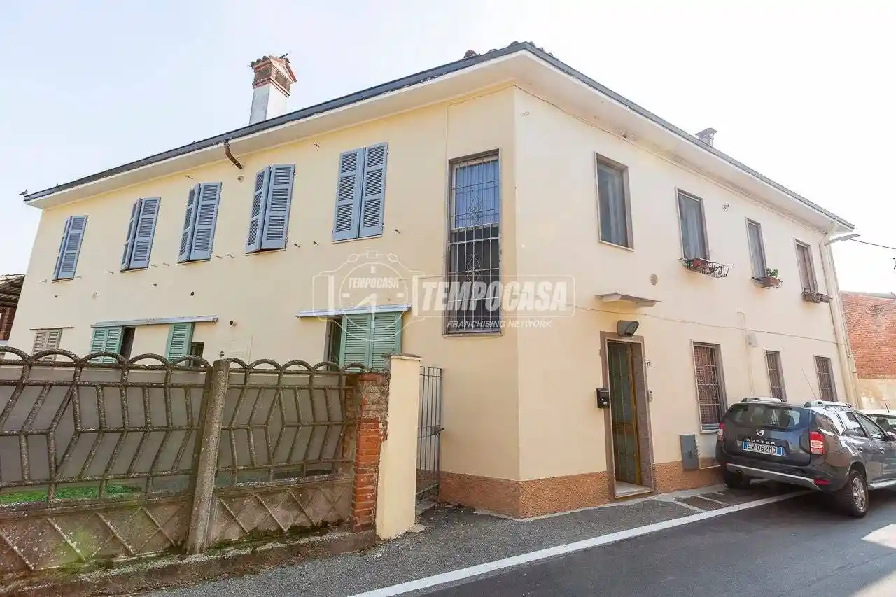 Casa indipendente in vendita a Crespiatica