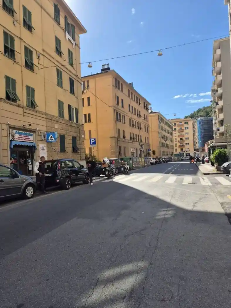 Appartamento in vendita a Genova