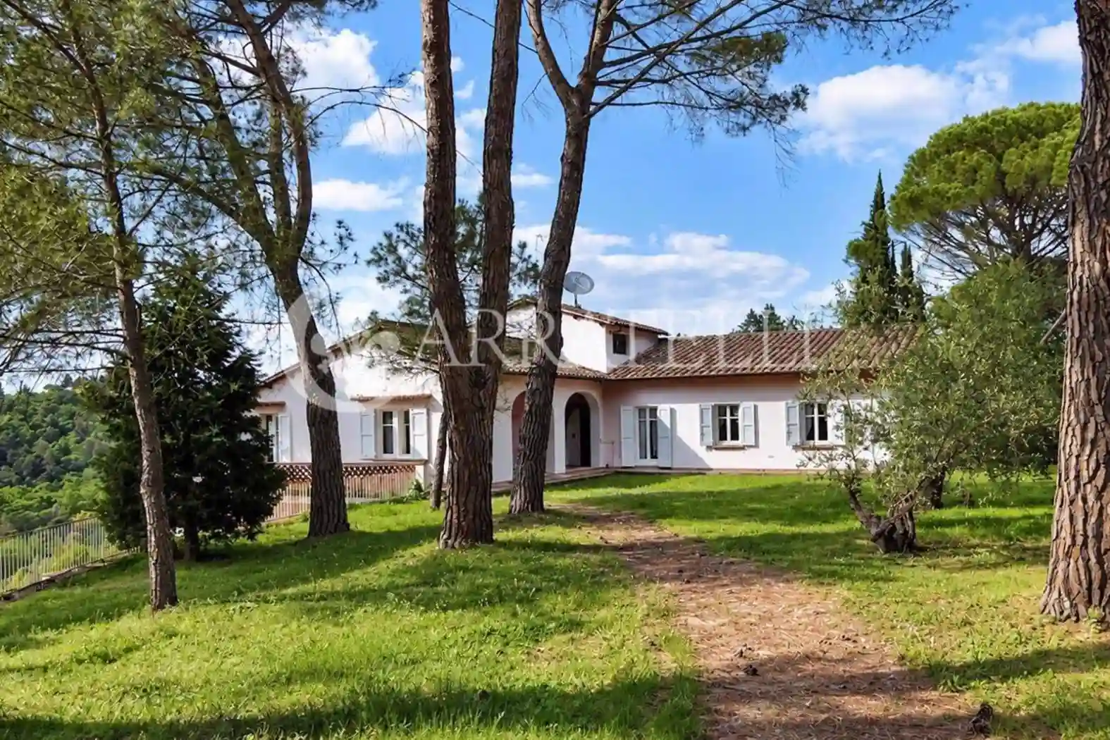 Villa - foto 2